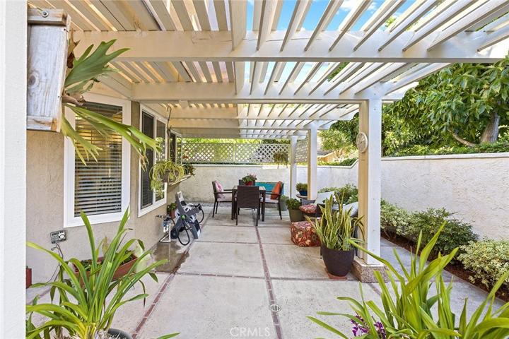27 Morning Breeze Unit 47, Irvine, California 92603