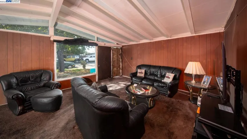 27846 Mandarin Ave, Hayward, California 94544