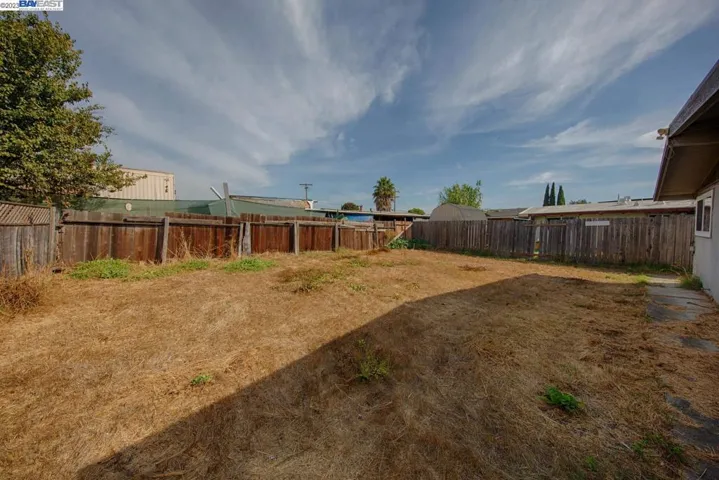 27846 Mandarin Ave, Hayward, California 94544