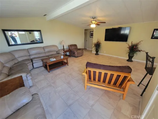 21752 Pacific Coast Hwy. 21, Huntington Beach, California 92646