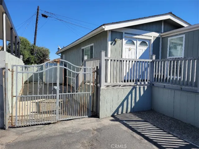 21752 Pacific Coast Hwy. 21, Huntington Beach, California 92646