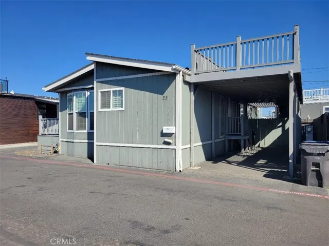 21752 Pacific Coast Hwy. 21, Huntington Beach, California 92646