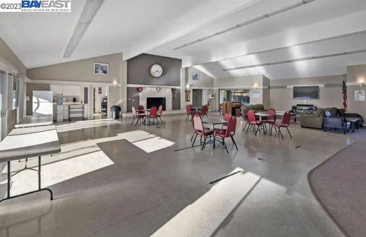 85 Walnut Circle, Rohnert Park, California 94928
