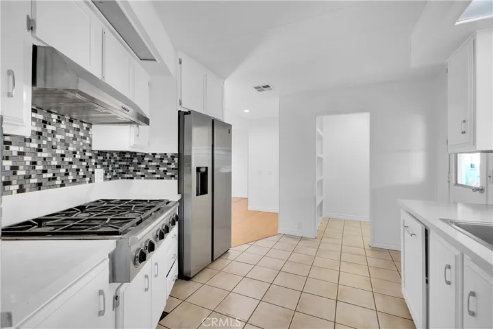 320 N Park Vista Street 41, Anaheim, California 92806