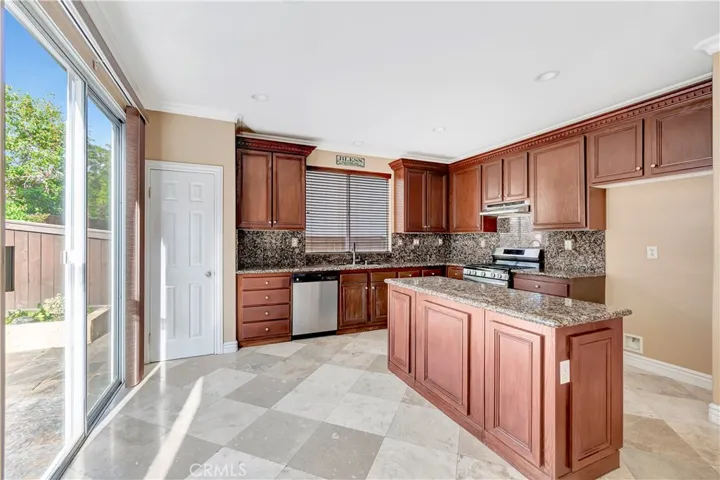 30 Lazurite, Rancho Santa Margarita, California 92688