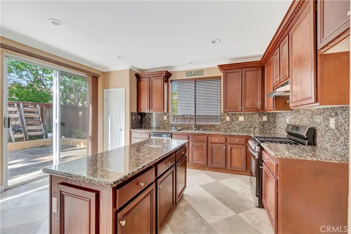 30 Lazurite, Rancho Santa Margarita, California 92688