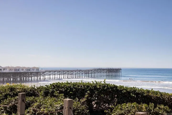 4627 Ocean Blvd 410, San Diego, California 92109
