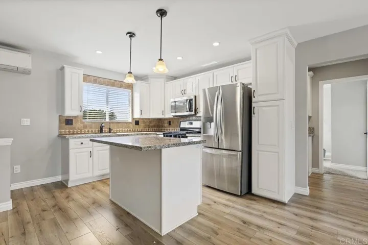 238 Washington Street B, Vista, California 92084