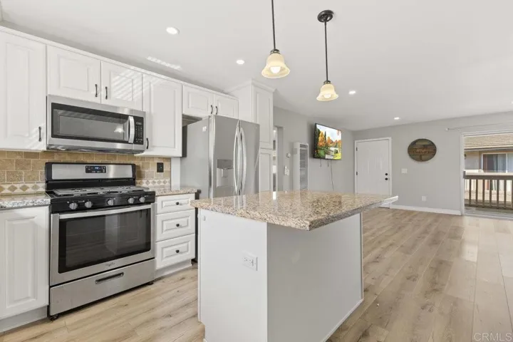 238 Washington Street B, Vista, California 92084