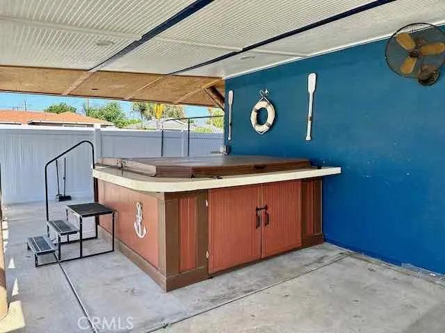 hot tub