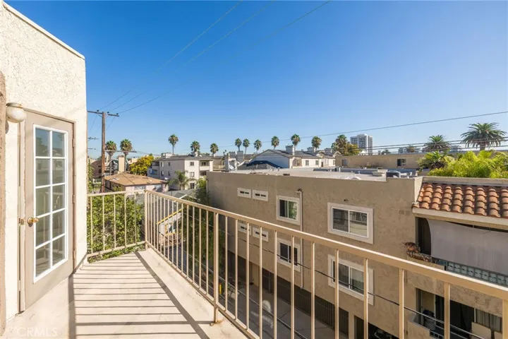 445 W 6th St. 406, Long Beach, California 90802