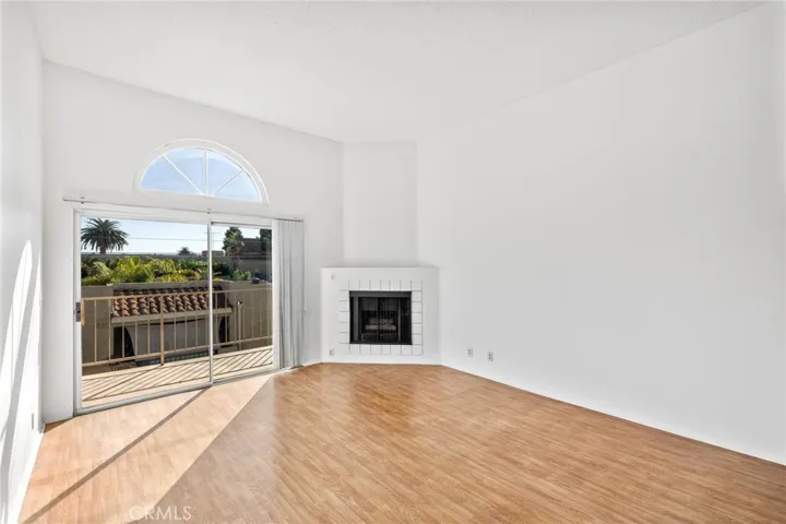 445 W 6th St. 406, Long Beach, California 90802