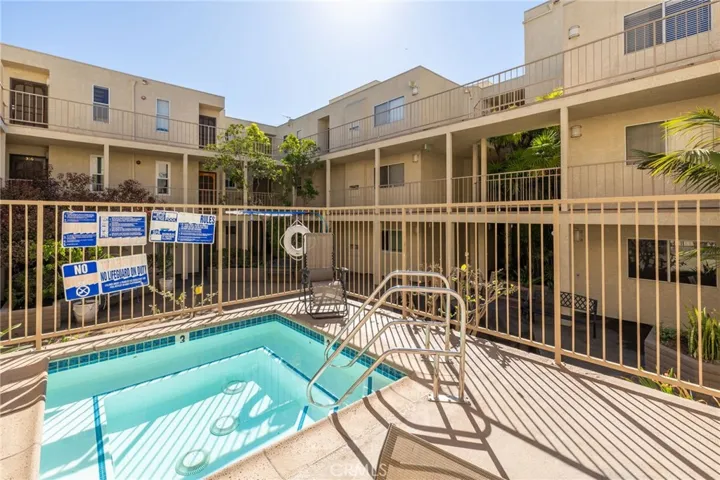 445 W 6th St. 406, Long Beach, California 90802