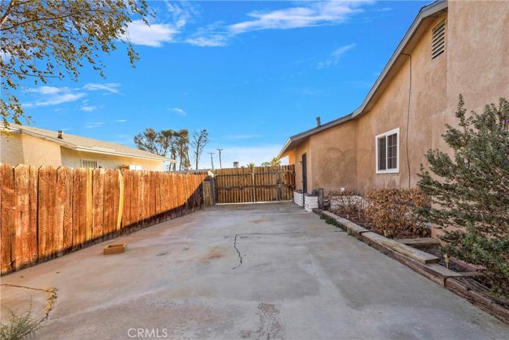36390 Hawthorne Drive, Barstow, California 92311