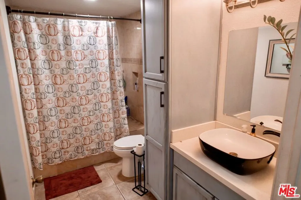 21732 Mountain Avenue, Perris, California 92570 home-pic-5