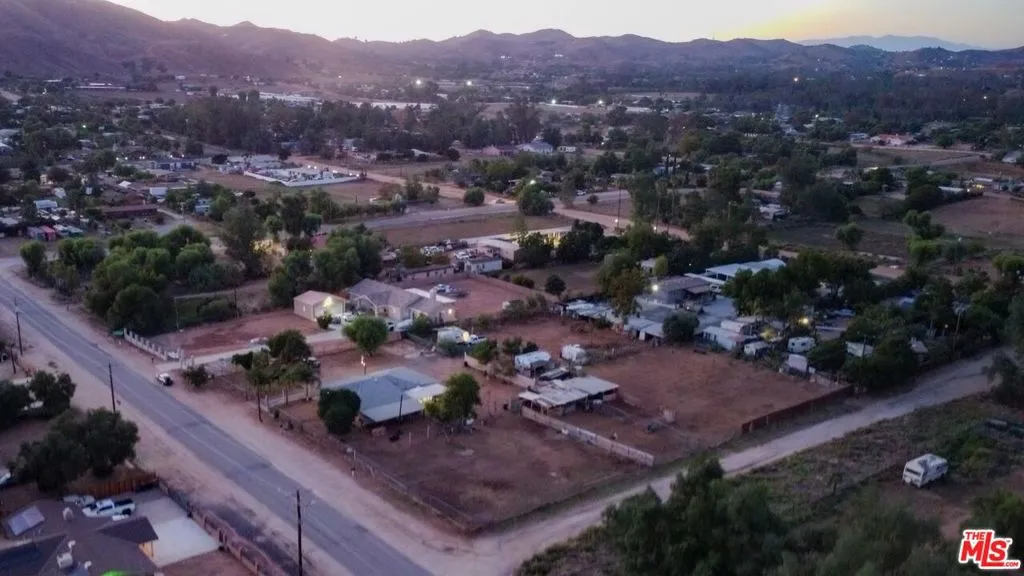 21732 Mountain Avenue, Perris, California 92570 home-pic-8