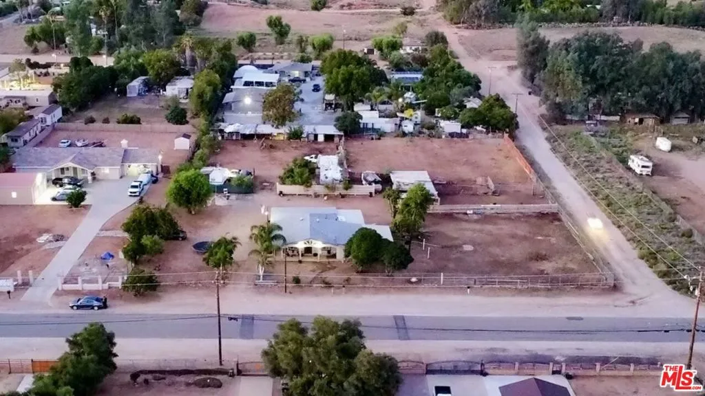 21732 Mountain Avenue, Perris, California 92570 home-pic-13