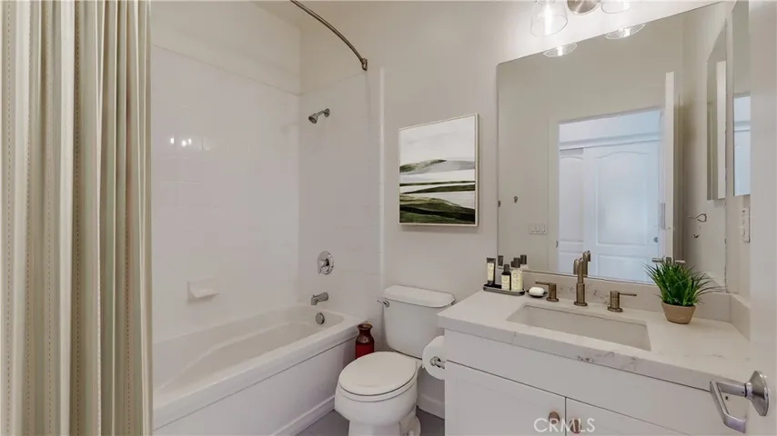 5405 W 149th Place 4, Hawthorne, California 90250