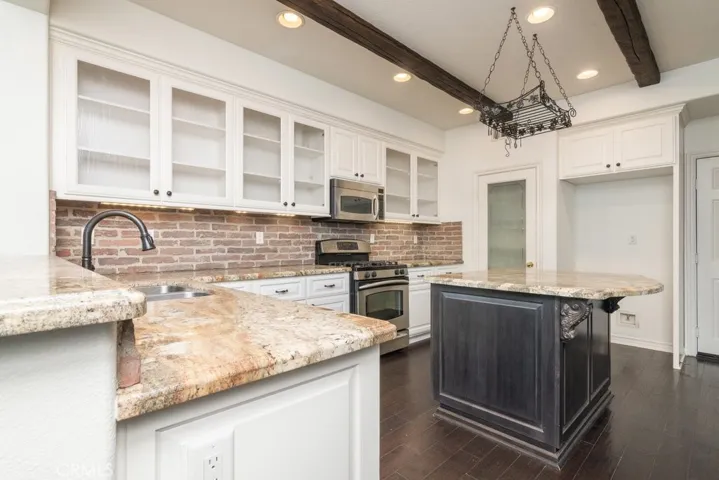 40205 Balboa Drive, Temecula, California 92591