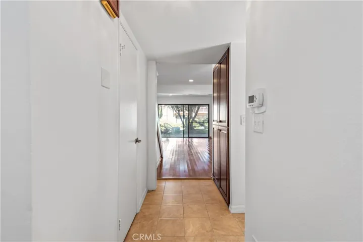 5720 Owensmouth Avenue 135, Woodland Hills, California 91367