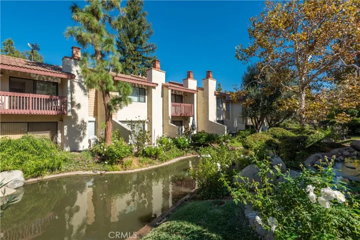 5720 Owensmouth Avenue 135, Woodland Hills, California 91367