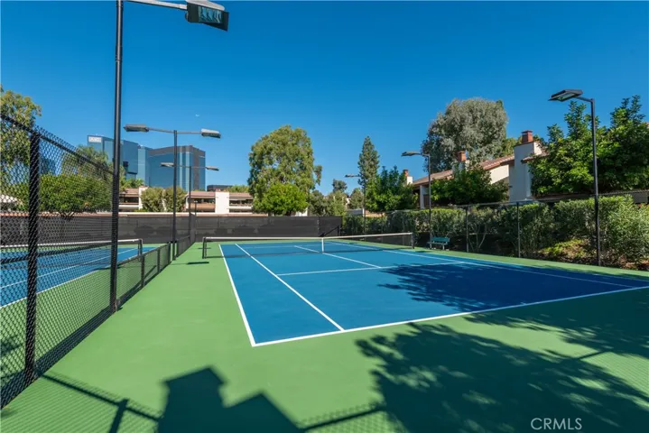 5720 Owensmouth Avenue 135, Woodland Hills, California 91367