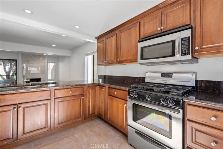 5720 Owensmouth Avenue 135, Woodland Hills, California 91367