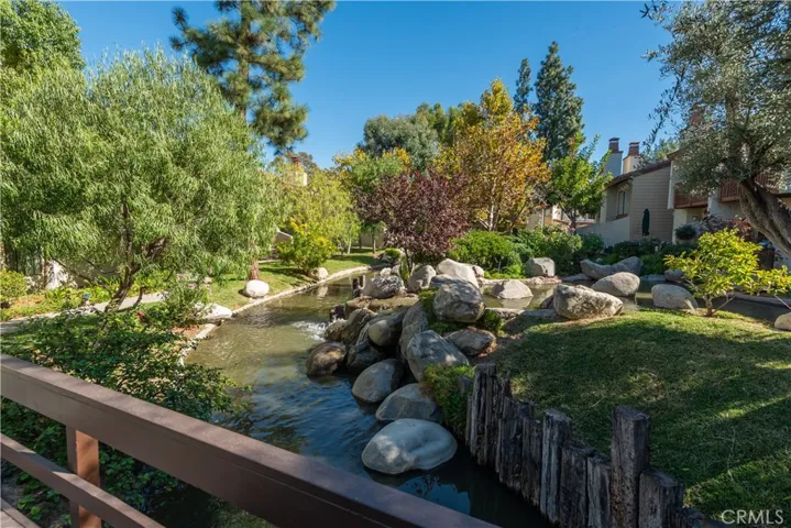 5720 Owensmouth Avenue 135, Woodland Hills, California 91367