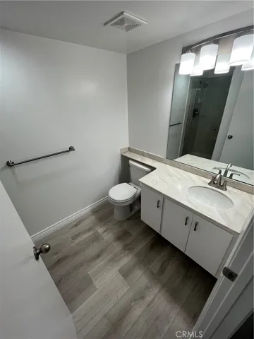 Master Vanity