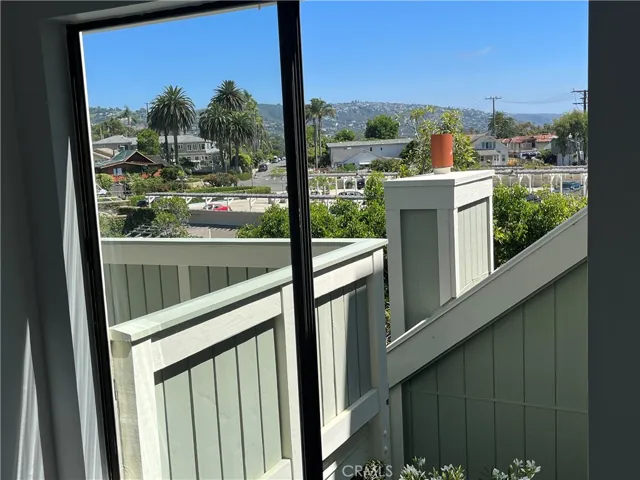 217 Dolphin Way Unit E, Laguna Beach, California 92651