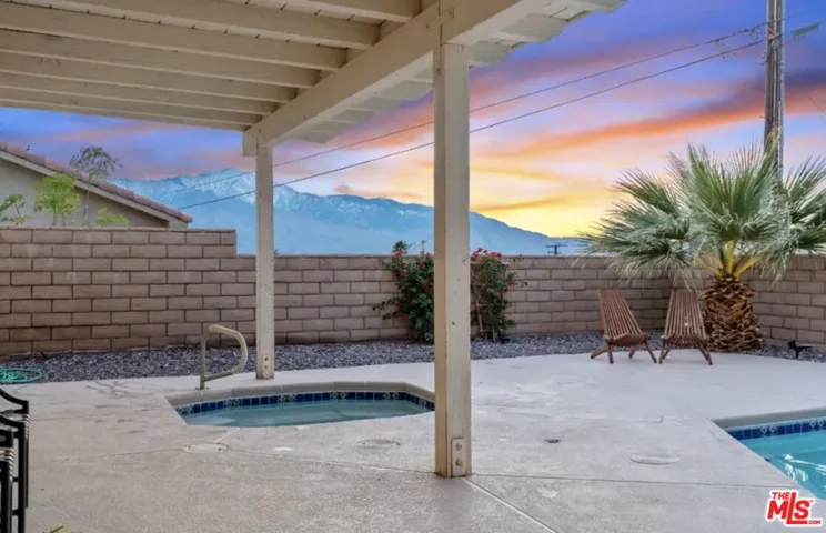 9871 Valparaiso Drive, Desert Hot Springs, California 92240