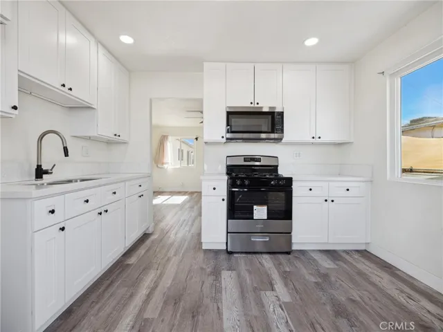 Unit B Upgraded Kitchen