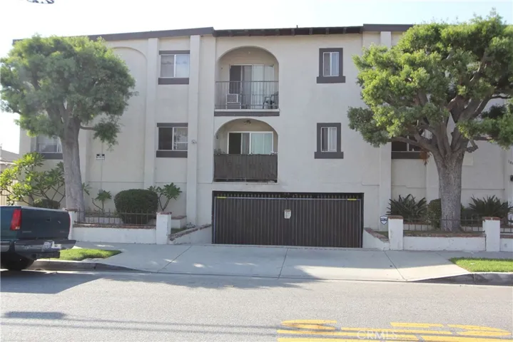 14423 Larch Avenue, Lawndale, California 90260