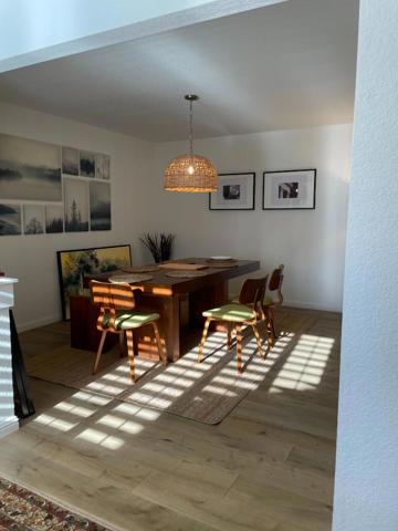 1260 Trinity Drive, Menlo Park, California 94025