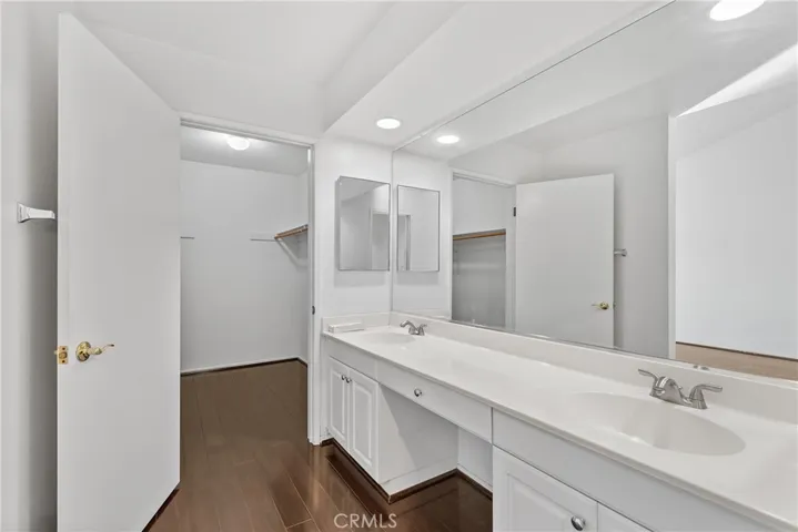 15762 Midwood Drive Unit 4, Granada Hills, California 91344
