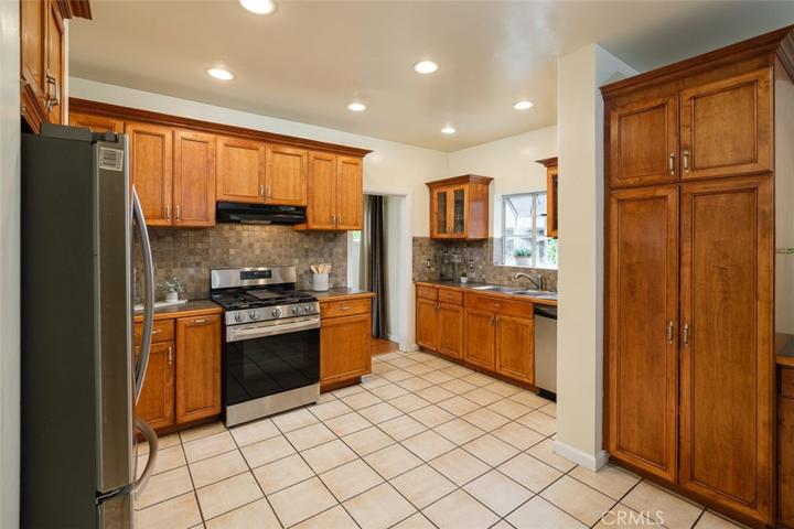606 E Jackson Street, Pasadena, California 91104