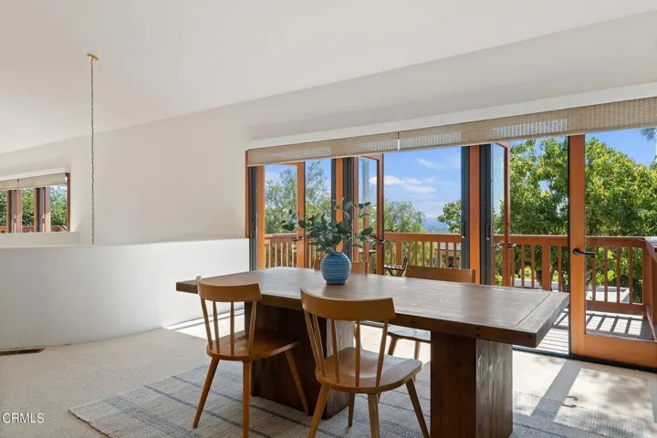 8-web-or-mls-08 - Dining