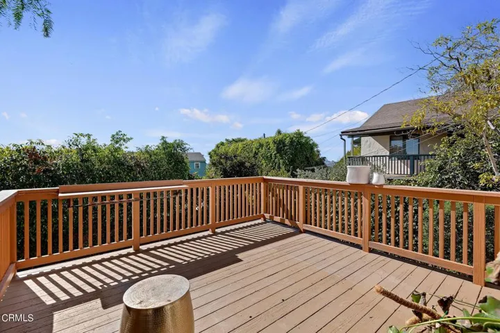 Studio- Deck