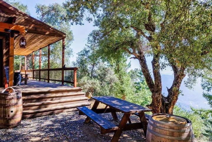 All cabins are oozing with creativity and western charm.