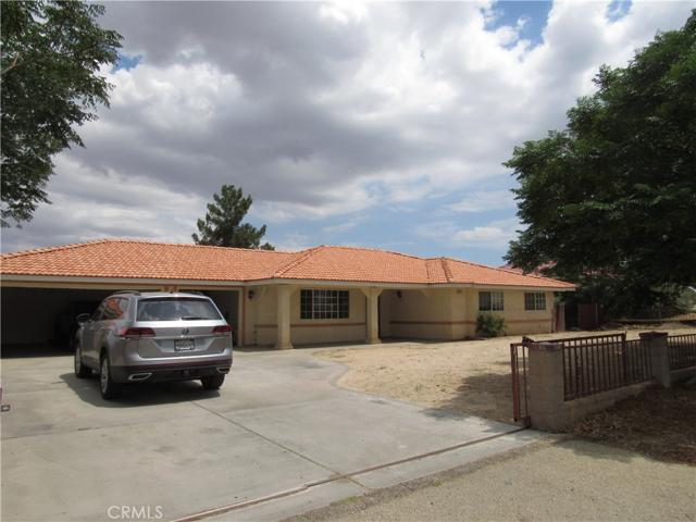 9527 Riggins Road, Phelan, California 92371