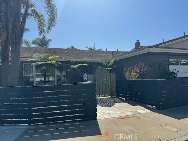 6882 Lawn Haven Drive, Huntington Beach, California 92648