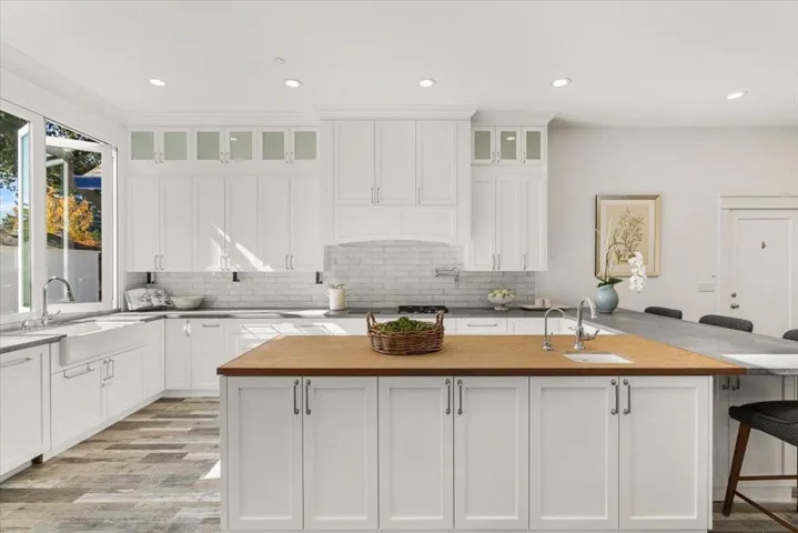 960 Berry Avenue, Los Altos, California 94024