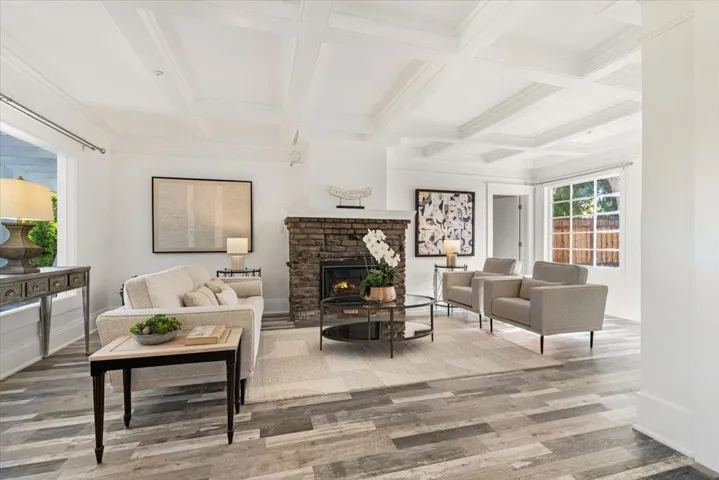 960 Berry Avenue, Los Altos, California 94024