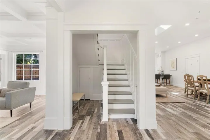 960 Berry Avenue, Los Altos, California 94024