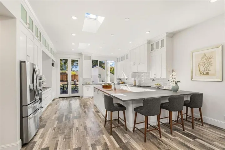 960 Berry Avenue, Los Altos, California 94024