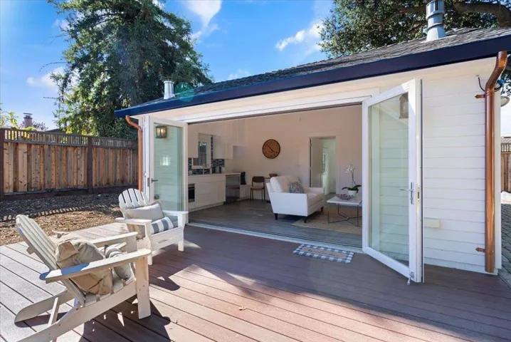 960 Berry Avenue, Los Altos, California 94024