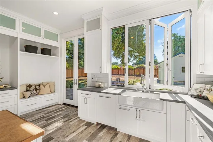 960 Berry Avenue, Los Altos, California 94024