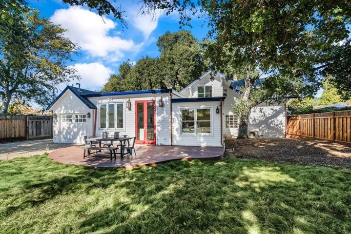 960 Berry Avenue, Los Altos, California 94024