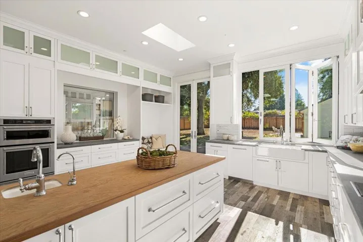 960 Berry Avenue, Los Altos, California 94024