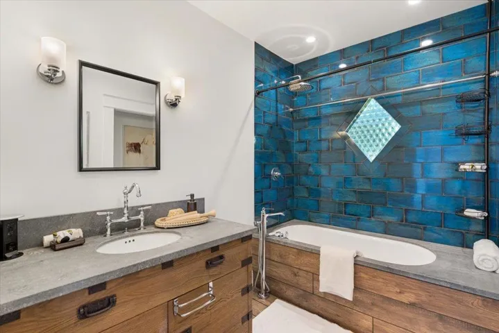 960 Berry Avenue, Los Altos, California 94024